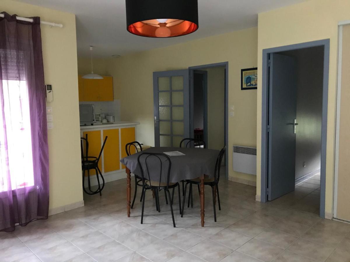 Complexe Des Oustalous Hotel Les Cabannes  Exterior foto