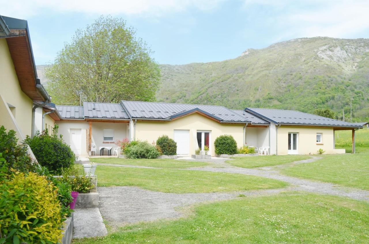 Complexe Des Oustalous Hotel Les Cabannes  Exterior foto