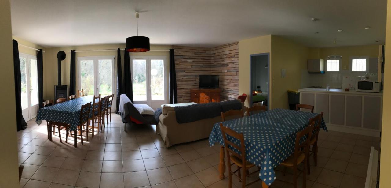Complexe Des Oustalous Hotel Les Cabannes  Exterior foto